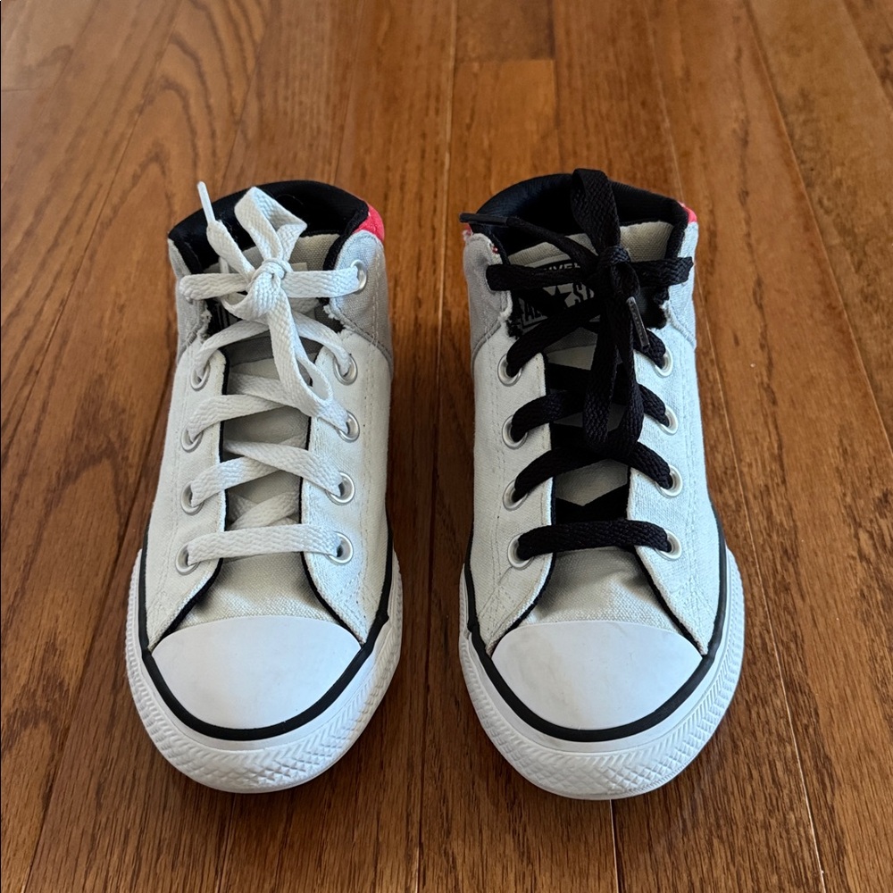 🎉Converse- High-Top Sneakers with Black and White Laces(Size 2)🎉